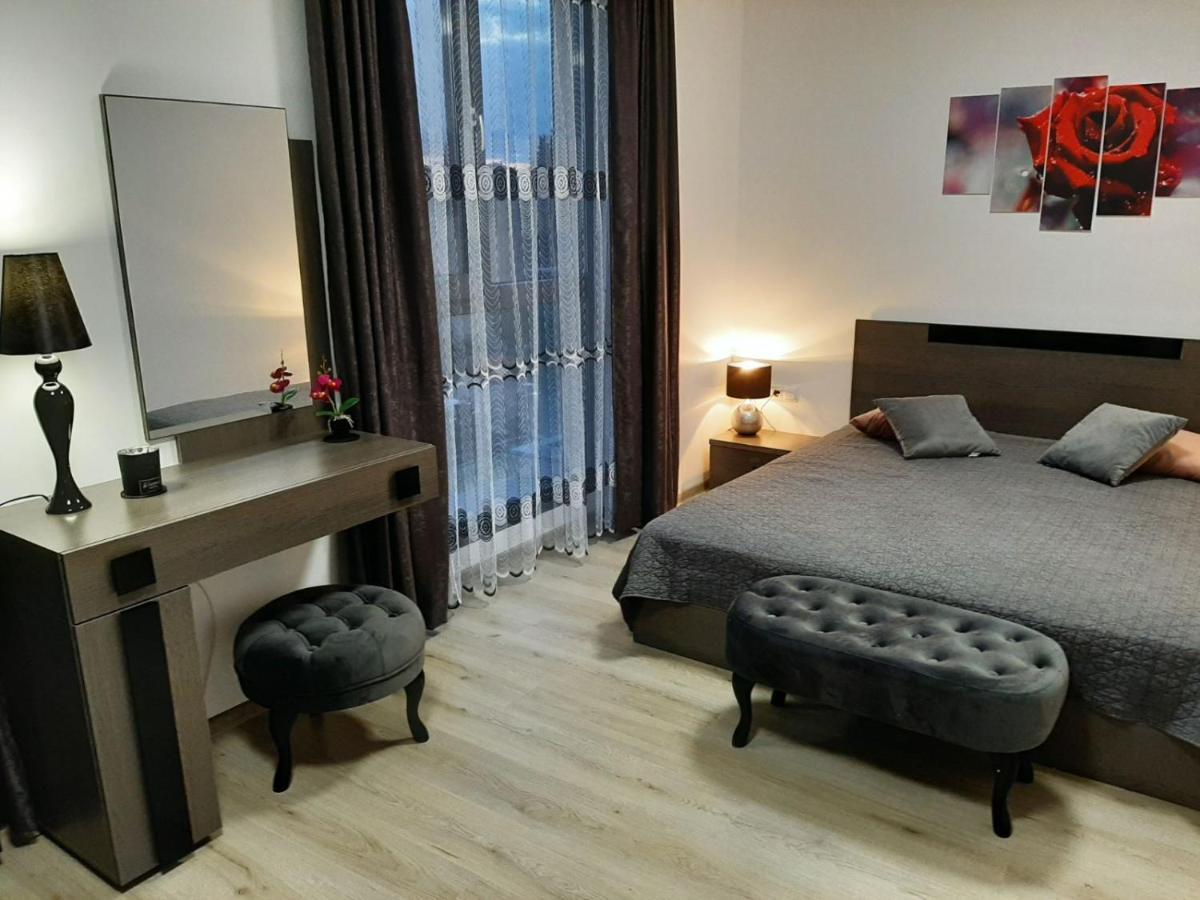 Апаратамент Deluxe1 Leilighet St. Konstantin og Helena Eksteriør bilde