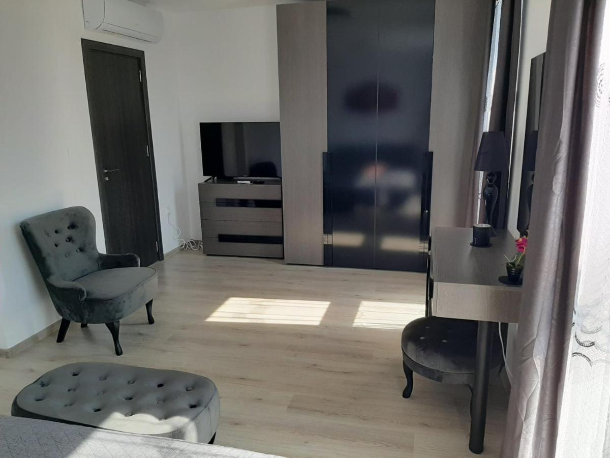 Апаратамент Deluxe1 Leilighet St. Konstantin og Helena Eksteriør bilde