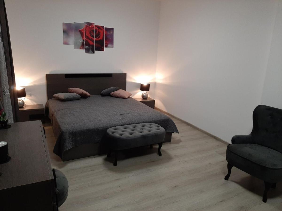 Апаратамент Deluxe1 Leilighet St. Konstantin og Helena Eksteriør bilde